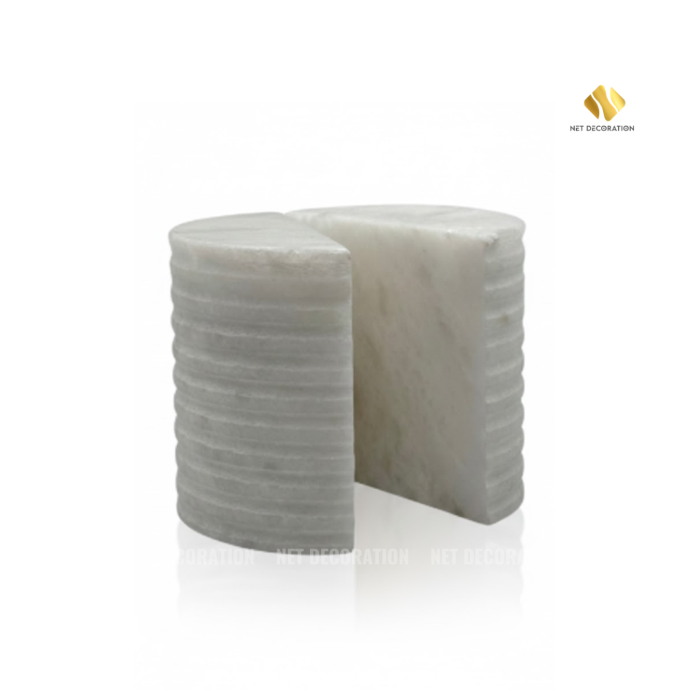 Twisted Bookend (White)