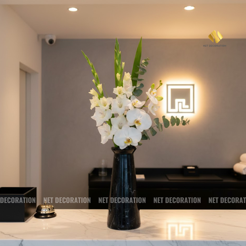 BLACK STONE RIMMED VASE - Image 3